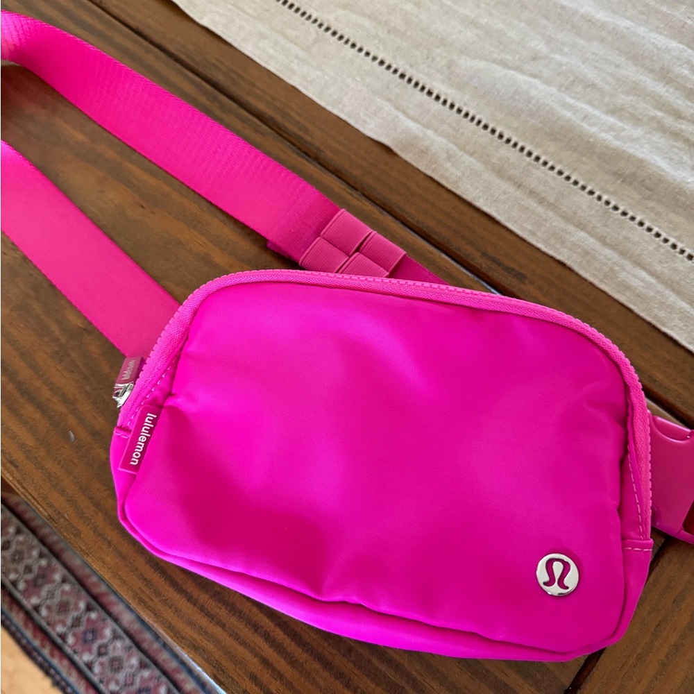 Lululemon Belt Bag Never Used